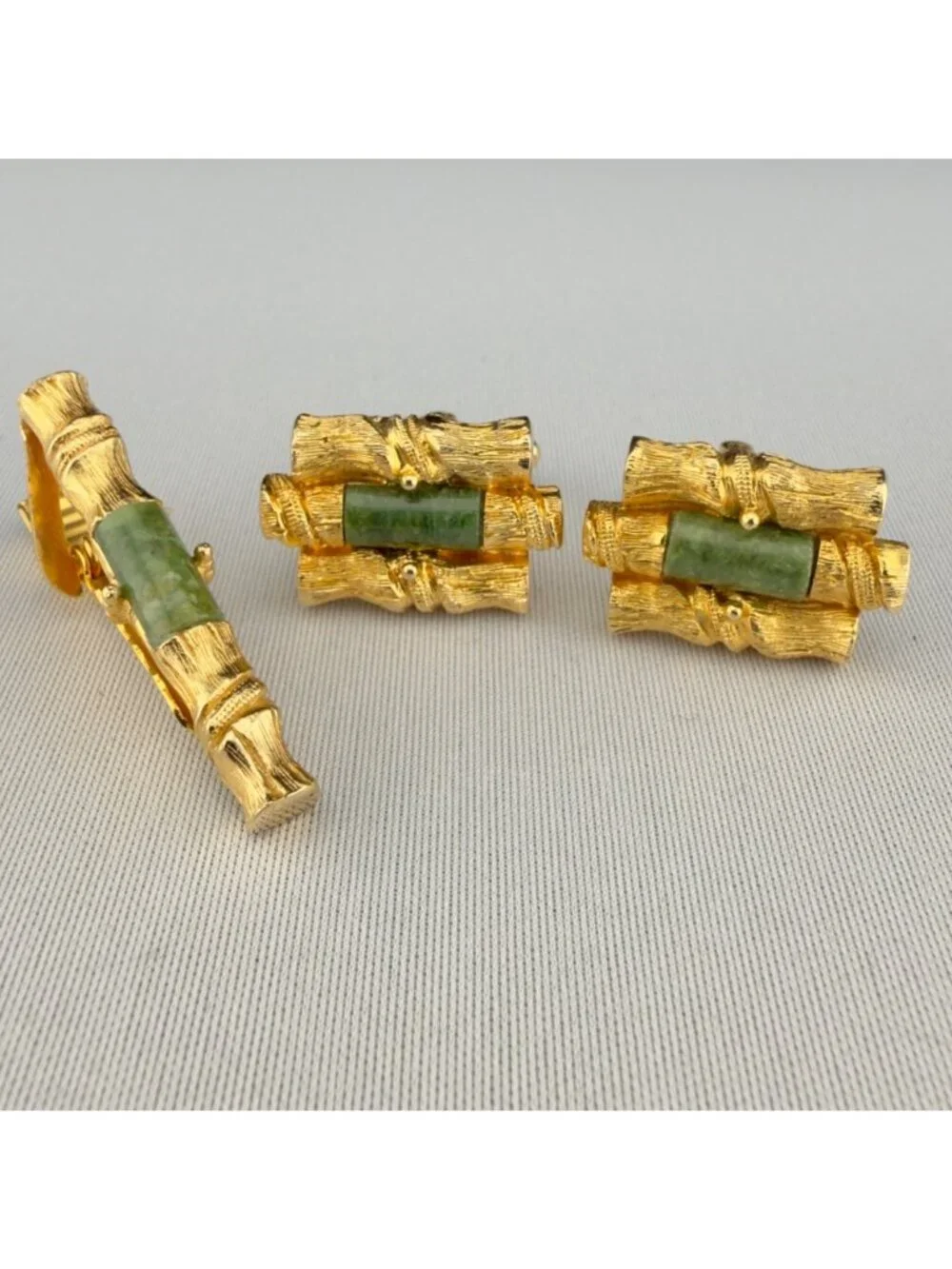 Vintage Gold Tone Green Jade Bamboo Cuff Links Tie Clip Set Wedding Mid Century